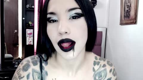 Emerald Black online show from February 24, 12:48 pm
