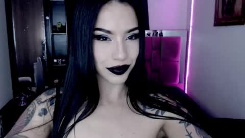 Emerald Black online show from February 2, 5:06 am