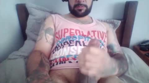 Snapshot of emecuatro20 chatting on February 22, 2:48 pm emecuatro20 online show from February 22, 2:48 pm