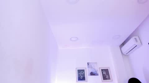 emelie_89 online show from October 9, 12:03 pm