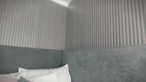 emelie_89 online show from March 17, 11:35 am