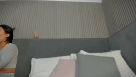 Snapshot of emelie_89 chatting on July 1, 11:34 am emelie_89 online show from July 1, 11:34 am