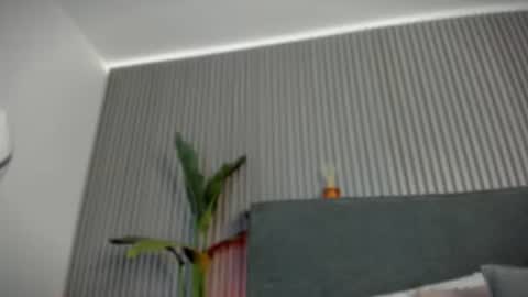 Snapshot of emelie_89 chatting on July 9, 11:36 am emelie_89 online show from July 9, 11:36 am