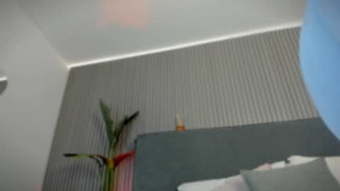 Snapshot of emelie_89 chatting on July 10, 11:46 am emelie_89 online show from July 10, 11:46 am