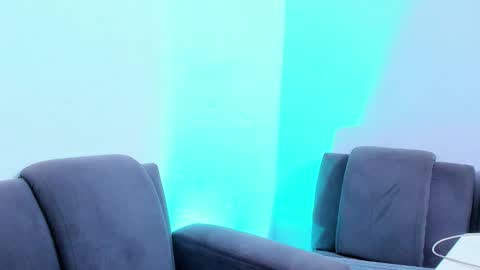 Emy online show from February 1, 6:28 pm