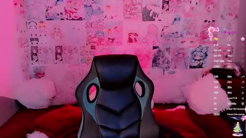 Emely Rous online show from December 4, 12:58 pm