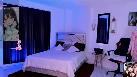 Emely Rous online show from April 2, 9:07 am