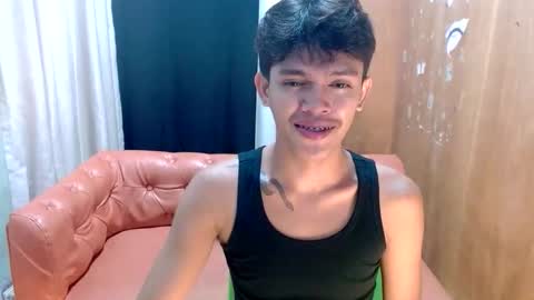 emerald_cummer online show from December 19, 1:12 am