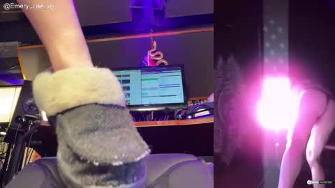 Emery Lune online show from October 11, 4:44 am