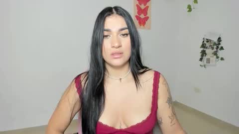 Snapshot of emi_blossom_ chatting on March 9, 3:10 am Emily online show from March 9, 3:10 am