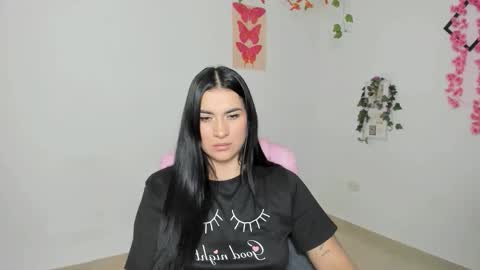 Snapshot of emi_blossom_ chatting on March 13, 3:35 am Emily online show from March 13, 3:35 am