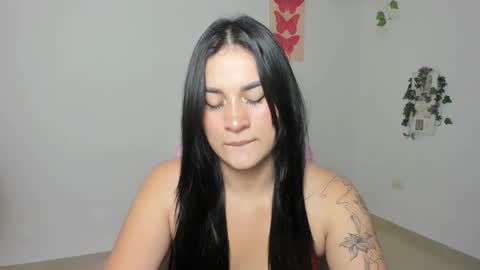 Snapshot of emi_blossom_ chatting on March 18, 3:59 pm Emily online show from March 18, 3:59 pm