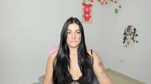 Snapshot of emi_blossom_ chatting on March 19, 3:38 pm Emily online show from March 19, 3:38 pm