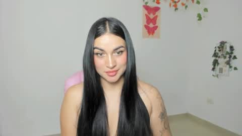Snapshot of emi_blossom_ chatting on April 8, 3:45 pm Emily online show from April 8, 3:45 pm