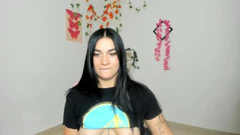 Snapshot of emi_blossom_ chatting on June 2, 3:14 pm Emily online show from June 2, 3:14 pm