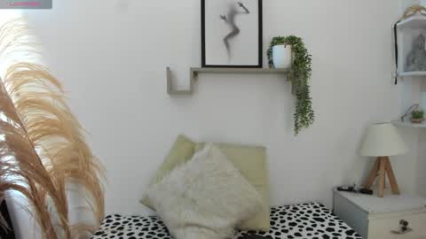 emi_carter online show from October 13, 7:14 pm