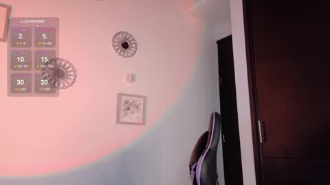     online show from April 11, 3:00 am