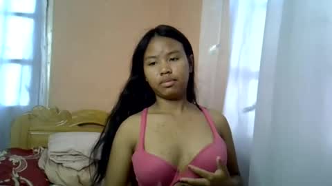 Snapshot of emiehottie chatting on June 30, 4:57 am Ami online show from June 30, 4:57 am