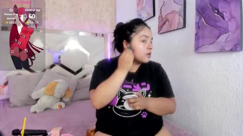 Emily online show from November 22, 7:13 pm