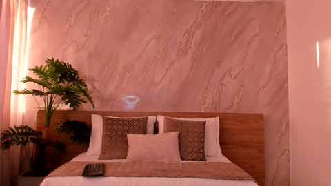 Emily online show from November 28, 11:35 am