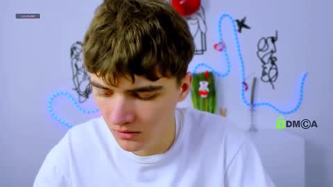 Snapshot of emil_lucky chatting on February 18, 12:34 pm emil_lucky online show from February 18, 12:34 pm