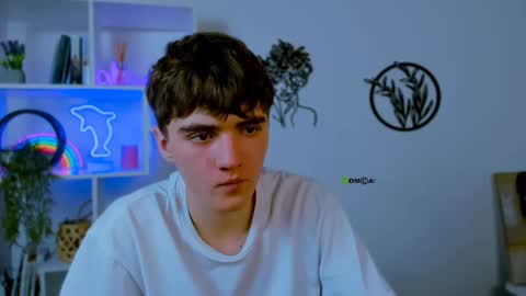 Snapshot of emil_lucky chatting on February 23, 12:24 pm emil_lucky online show from February 23, 12:24 pm