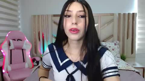 Emilee online show from March 10, 1:16 pm