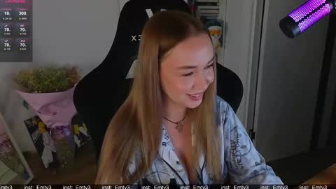 Emili online show from November 28, 2:09 pm