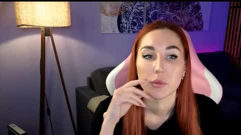 Snapshot of emilia_bliss chatting on February 1, 1:31 pm Emilia online show from February 1, 1:31 pm