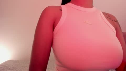 Emilia Big Boobs online show from January 3, 2:32 am