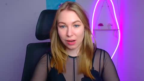 Emilia online show from March 25, 6:41 am