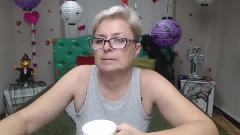 EmiliaGree online show from October 31, 7:26 pm