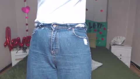 EmiliaGree online show from November 27, 6:43 pm