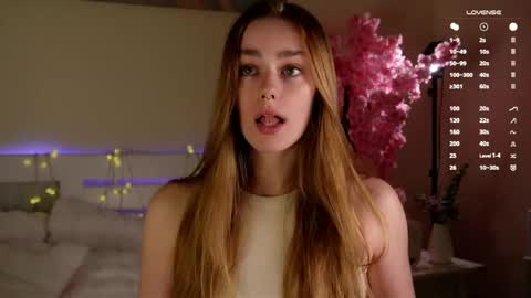 Tessa online show from April 18, 1:15 pm