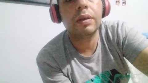 Snapshot of emilianohotroom chatting on July 25, 8:50 pm Lenny pirona online show from July 25, 8:50 pm