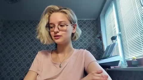 Emi online show from August 2, 6:12 am