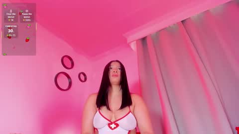 Snapshot of emilie_james chatting on September 12, 8:53 pm Emilie James online show from September 12, 8:53 pm