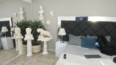 Emilio online show from December 1, 9:47 am