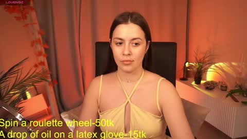  Emiliya  online show from November 28, 1:25 pm