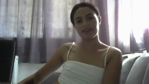 Snapshot of emilly_daniel chatting on August 2, 11:52 am Emilly and Daniel online show from August 2, 11:52 am