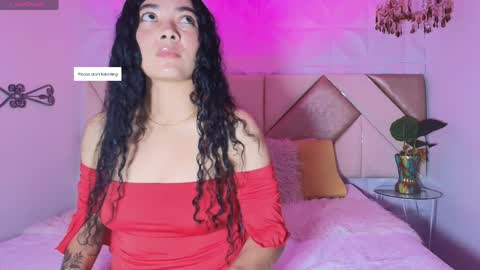 Snapshot of emilly_duque chatting on May 13, 3:48 am Emilly online show from May 13, 3:48 am