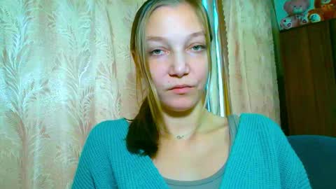 Emilly online show from November 10, 10:58 am