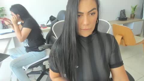 Emilly  online show from April 14, 2:56 pm