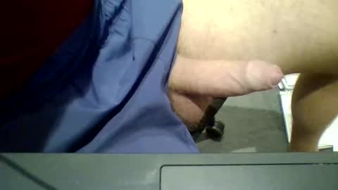 Snapshot of emilmirror chatting on November 4, 5:06 am emilmirror online show from November 4, 5:06 am