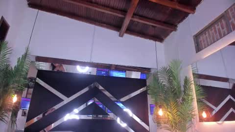 Emily  online show from February 3, 11:04 am