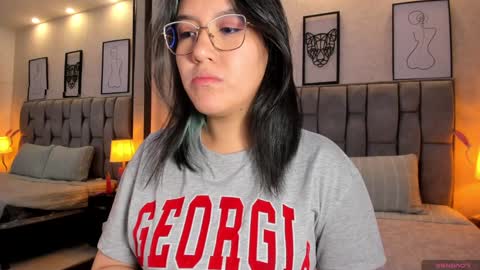 Emily online show from December 22, 11:00 am