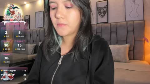 Emily online show from December 24, 11:06 am