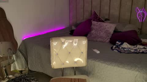  emily valentina     online show from March 3, 4:56 pm