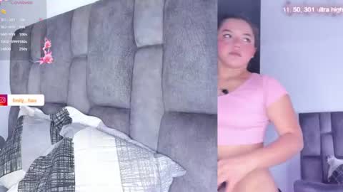 Snapshot of emily___fox chatting on July 8, 11:37 am Emily online show from July 8, 11:37 am