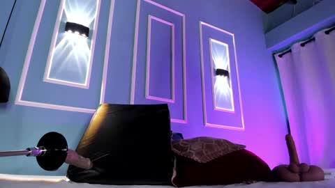 Emily online show from February 5, 12:06 pm